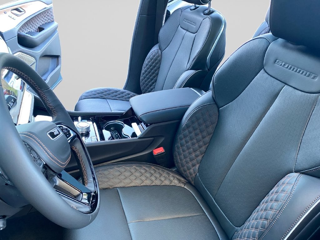 2027 Jeep Grand Cherokee L Summit