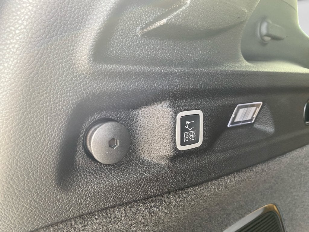 2027 Jeep Grand Cherokee L Summit