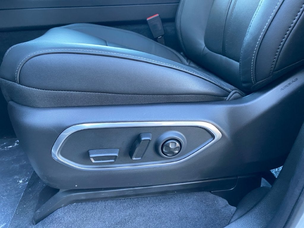 2026 Jeep Grand Wagoneer Upland