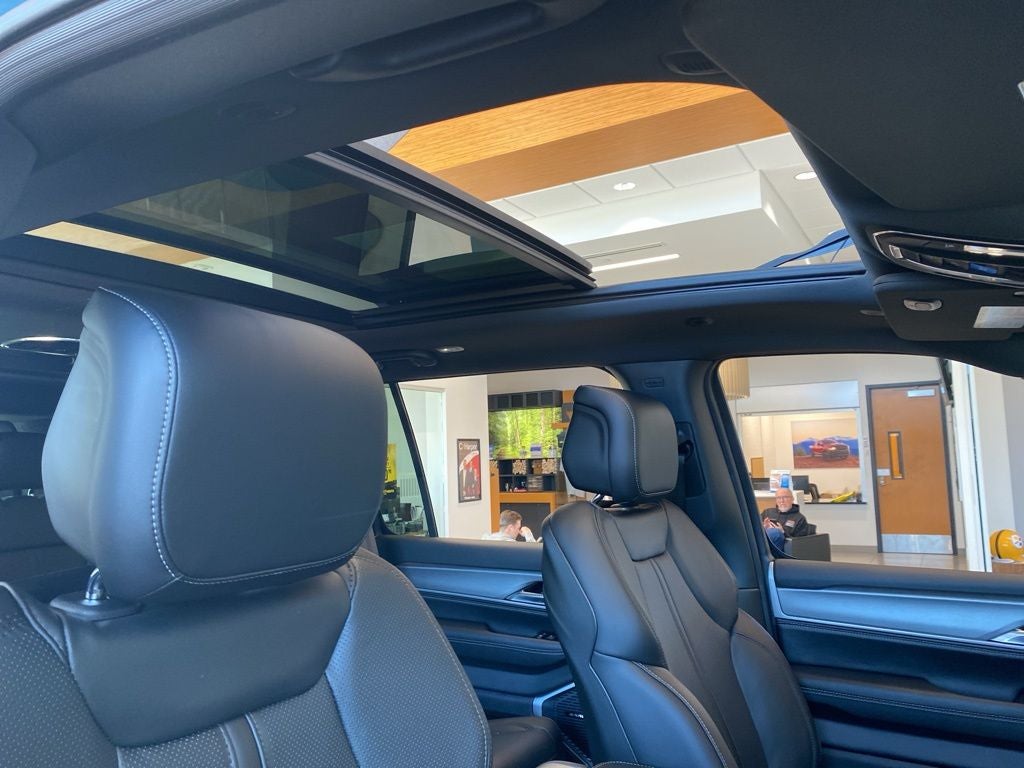 2026 Jeep Grand Wagoneer GRAND WAGONEER UPLAND 4X4