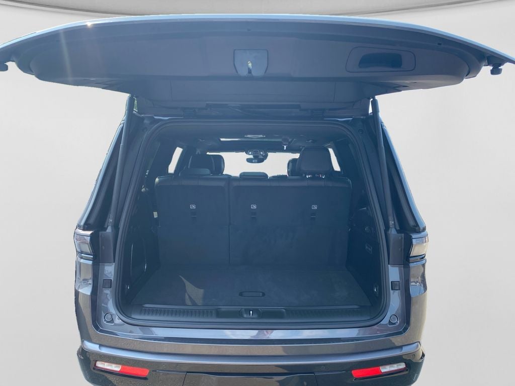 2026 Jeep Grand Wagoneer Limited Altitude