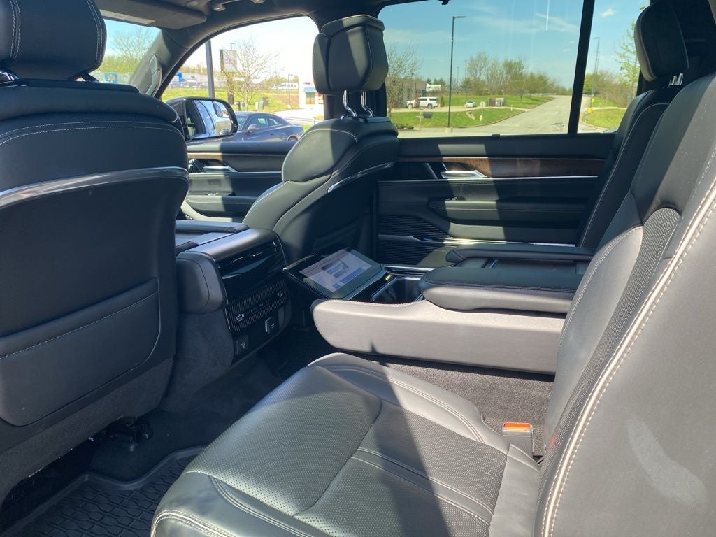 2022 Jeep Grand Wagoneer Series II