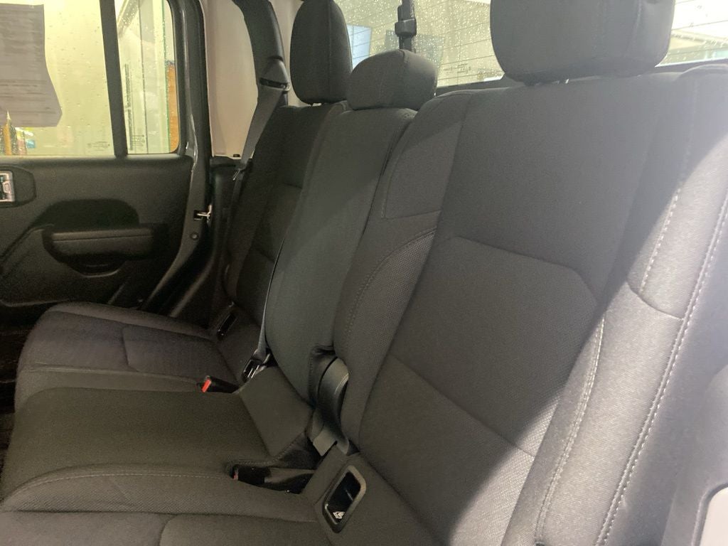 2022 Jeep Gladiator Willys 4x4