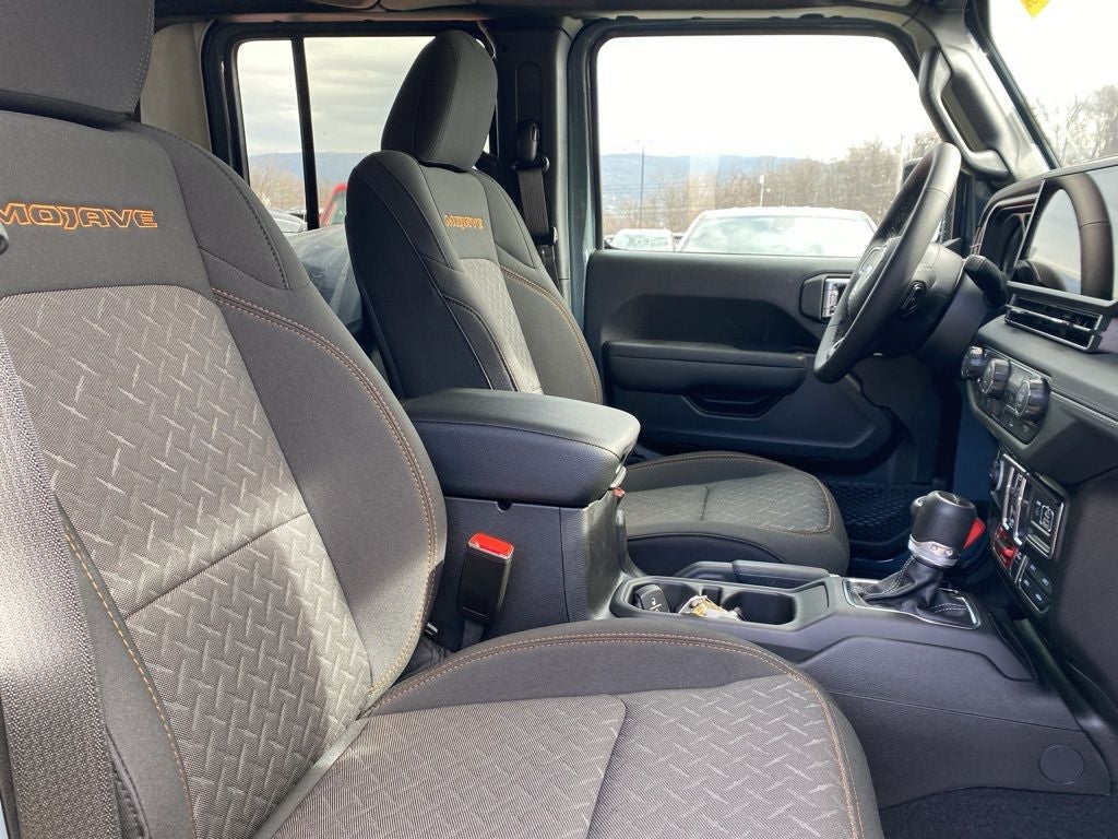 2026 Jeep Gladiator GLADIATOR MOJAVE 4X4