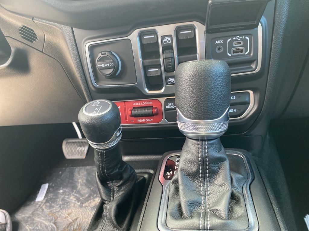 2026 Jeep Gladiator GLADIATOR MOJAVE 4X4