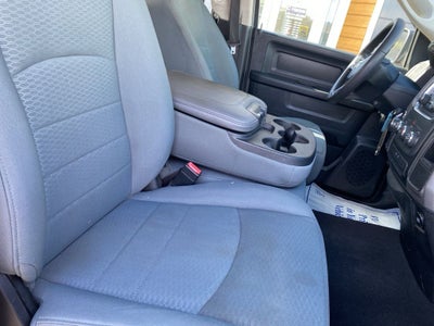 2017 RAM 1500 Express Quad Cab 4x4 6'4' Box