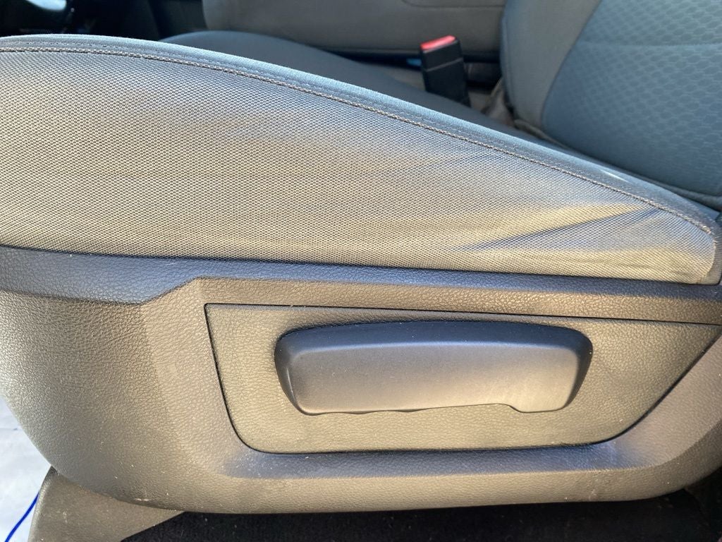 2017 RAM 1500 Express Quad Cab 4x4 6'4' Box