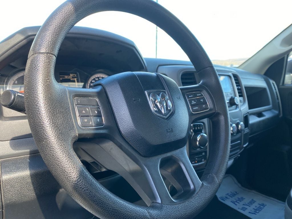 2017 RAM 1500 Express Quad Cab 4x4 6'4' Box