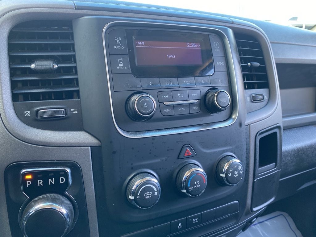 2017 RAM 1500 Express Quad Cab 4x4 6'4' Box