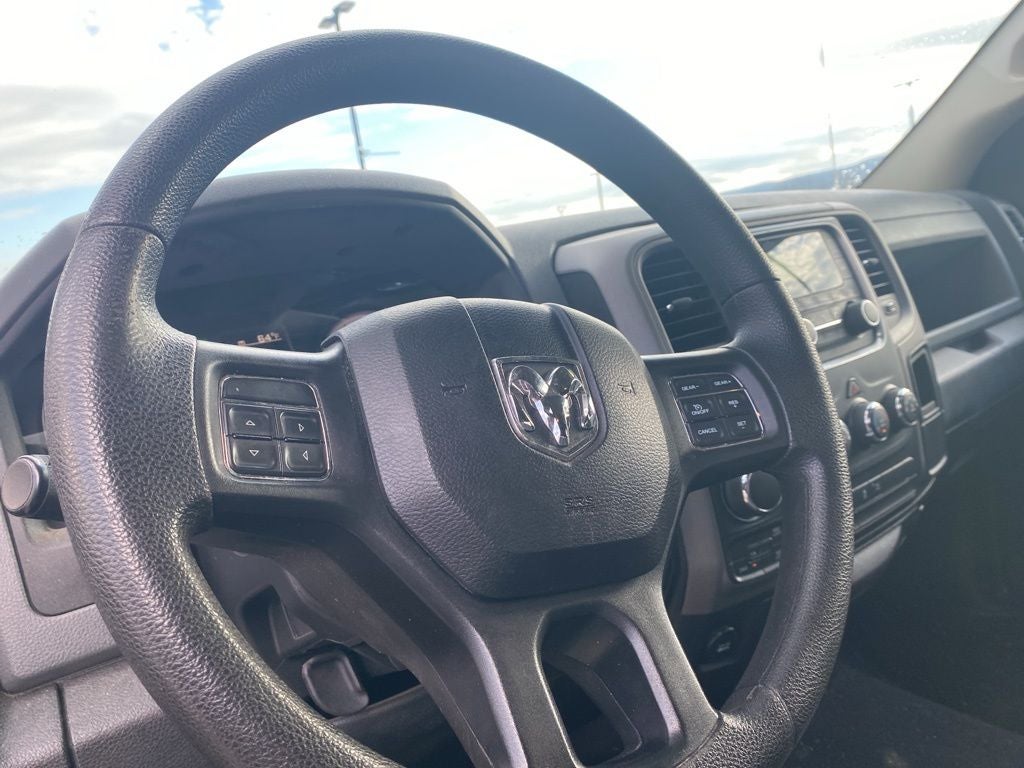 2017 RAM 1500 Express Quad Cab 4x4 6'4' Box