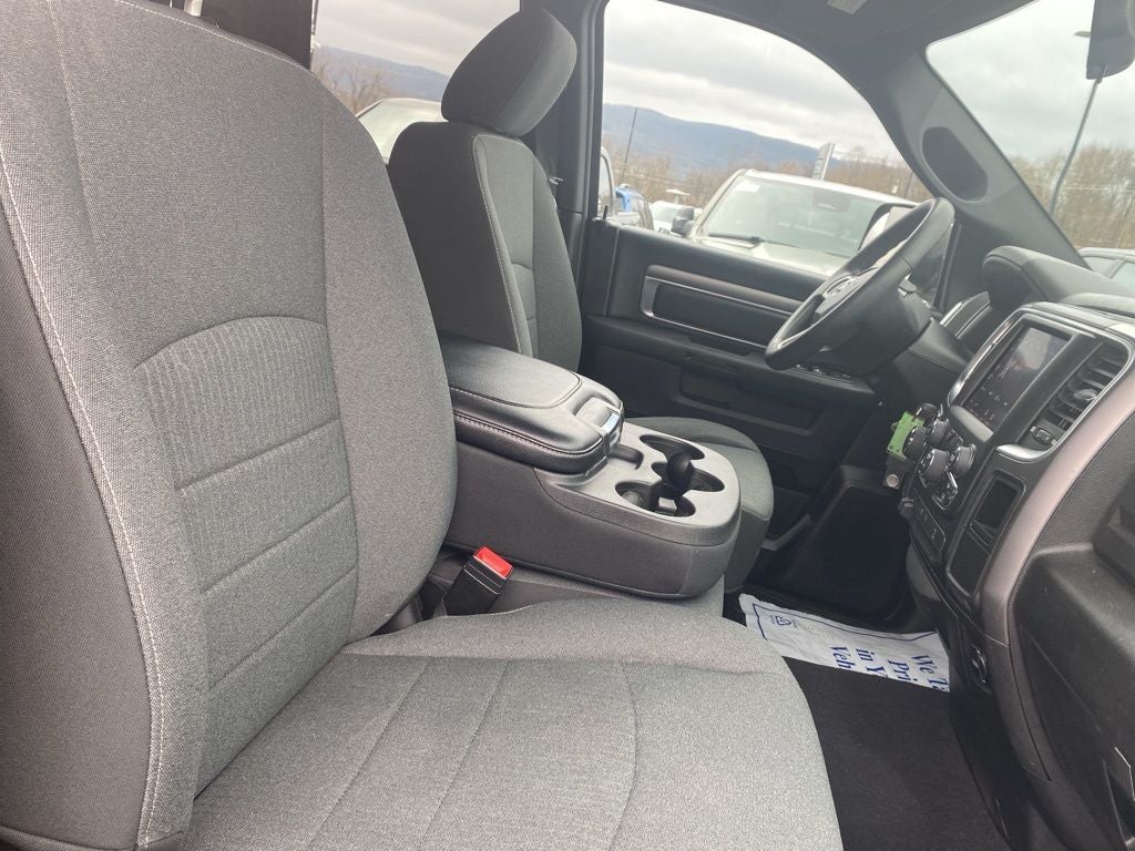 2021 RAM 1500 Classic Warlock Quad Cab 4x4 6'4' Box