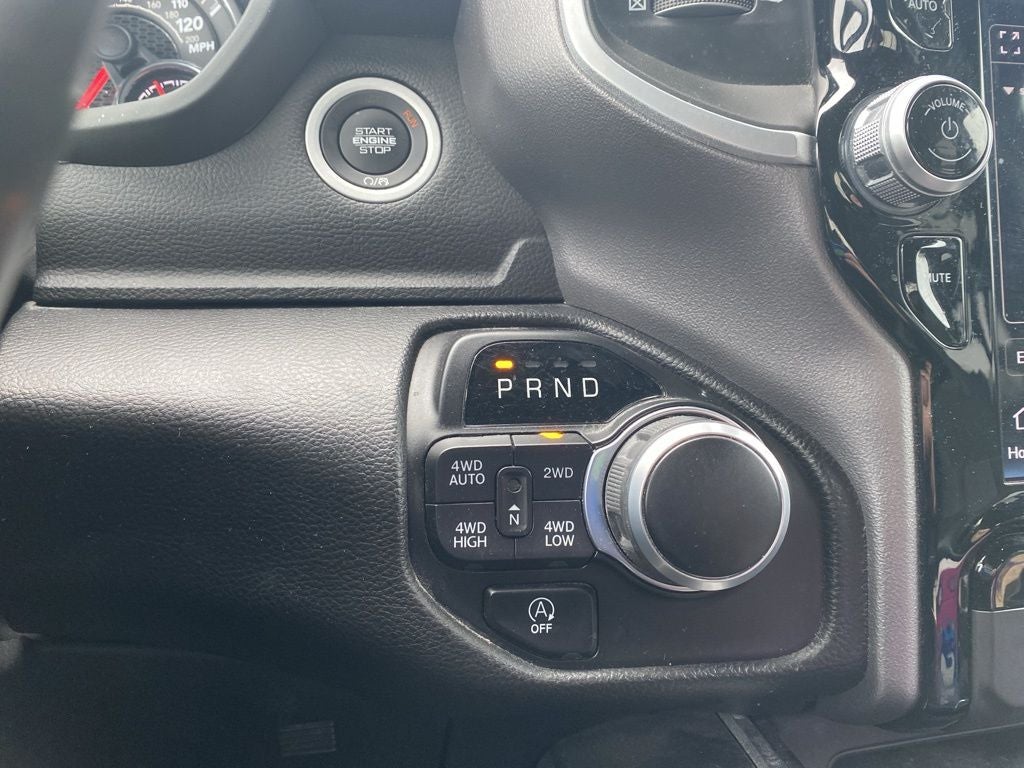 2023 RAM 1500 Big Horn Crew Cab 4x4 5'7' Box