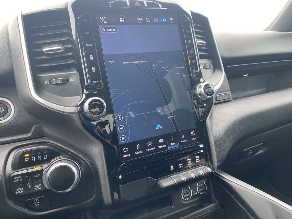 2023 RAM 1500 Big Horn Crew Cab 4x4 5'7' Box