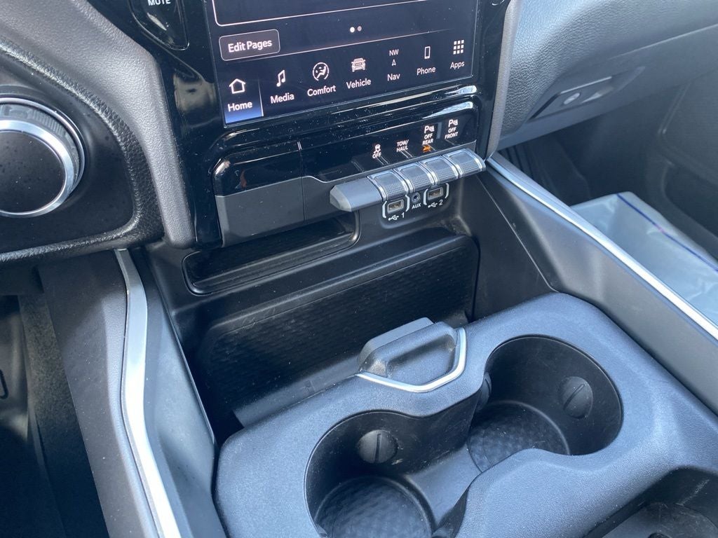 2023 RAM 1500 Big Horn Crew Cab 4x4 5'7' Box