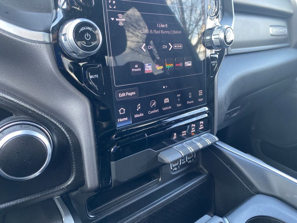 2023 RAM 1500 Big Horn Crew Cab 4x4 5'7' Box