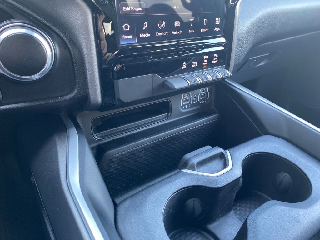 2023 RAM 1500 Big Horn Crew Cab 4x4 5'7' Box