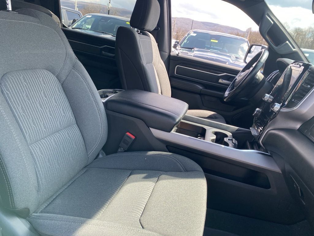 2023 RAM 1500 Big Horn Crew Cab 4x4 5'7' Box