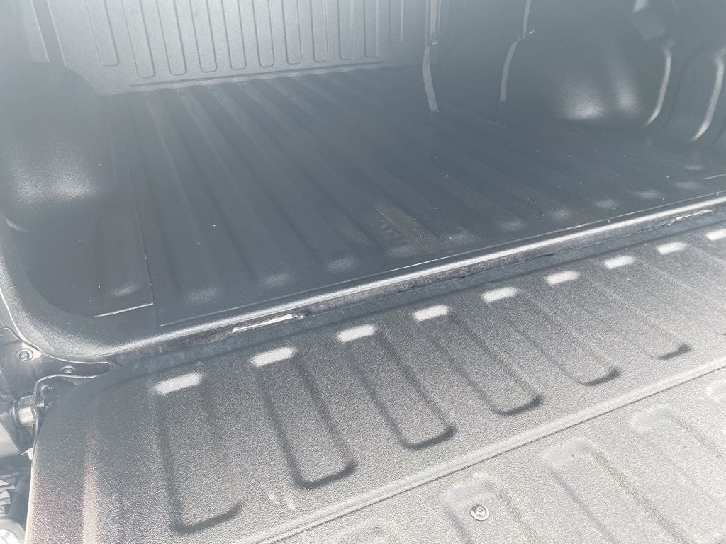 2020 RAM 1500 Big Horn Crew Cab 4x4 5'7' Box