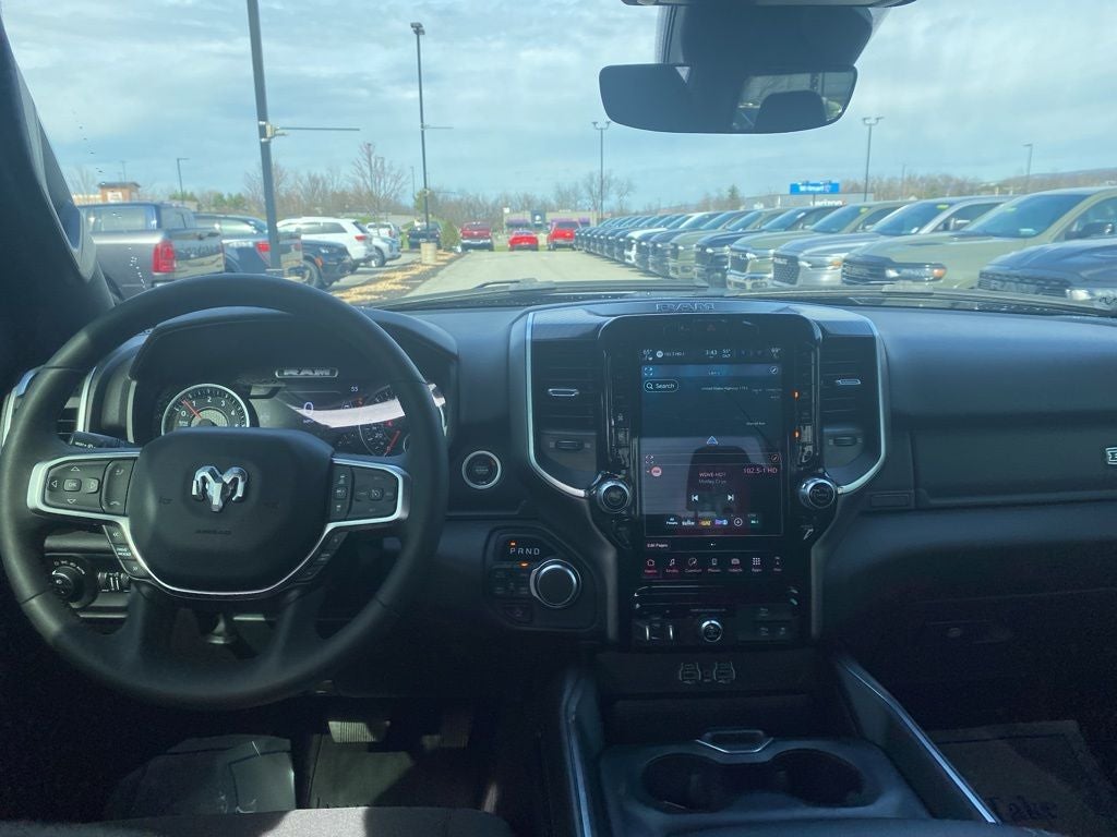 2025 RAM 1500 Big Horn Crew Cab 4x4 5'7' Box