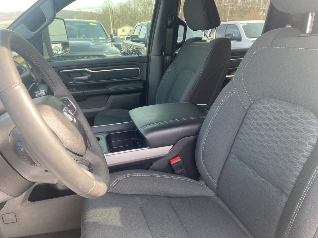 2025 RAM 1500 Big Horn Crew Cab 4x4 5'7' Box