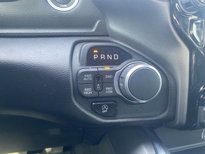 2025 RAM 1500 Big Horn Crew Cab 4x4 5'7' Box