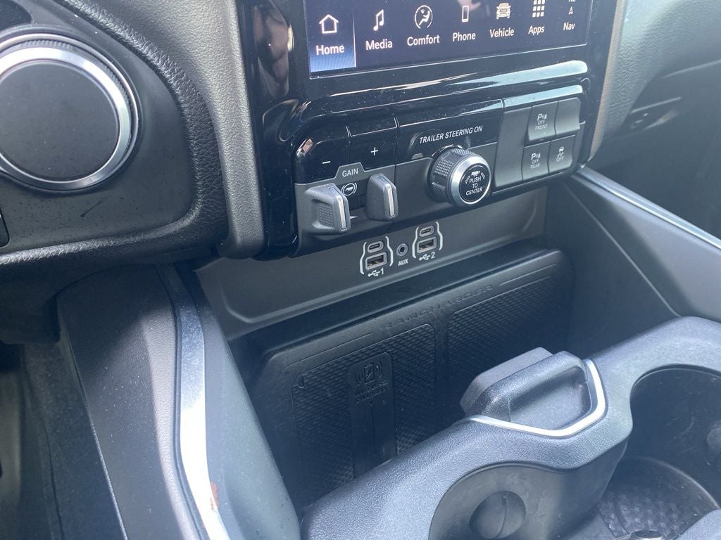 2025 RAM 1500 Big Horn Crew Cab 4x4 5'7' Box