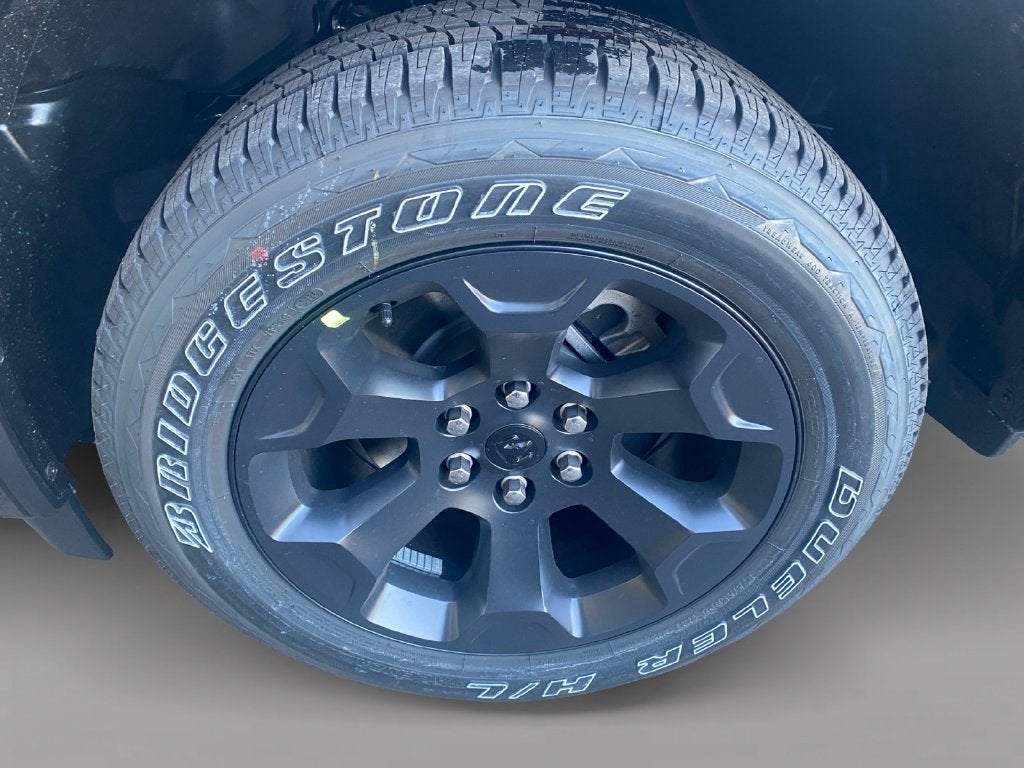 2027 RAM 1500 Big Horn/Lone Star