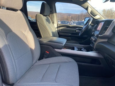 2022 RAM 1500 Big Horn Quad Cab 4x4 6'4' Box