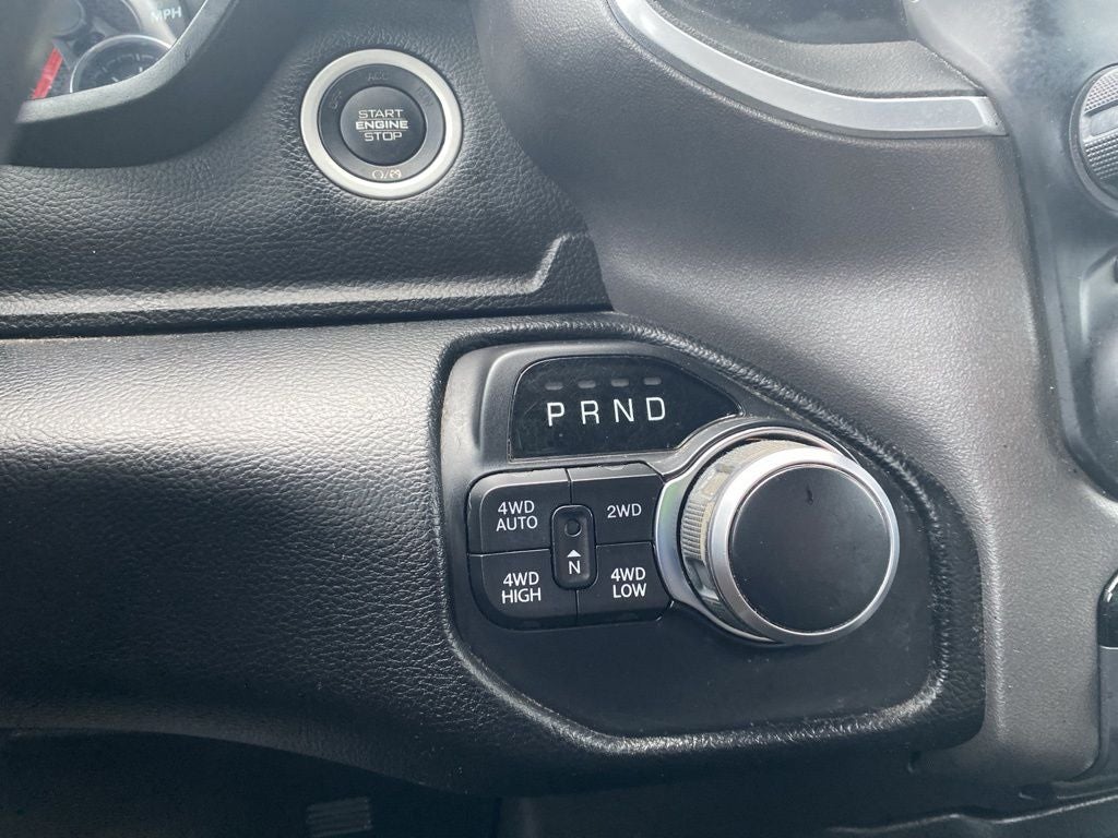 2021 RAM 1500 Big Horn Crew Cab 4x4 5'7' Box