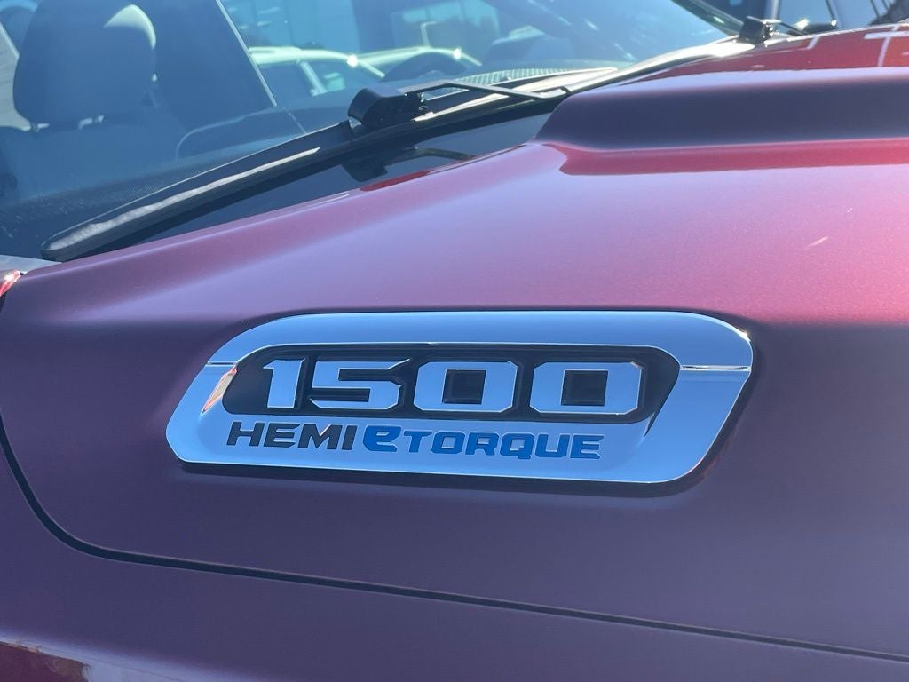 2022 RAM 1500 Big Horn Crew Cab 4x4 5'7' Box