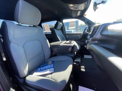 2022 RAM 1500 Big Horn Crew Cab 4x4 5'7' Box