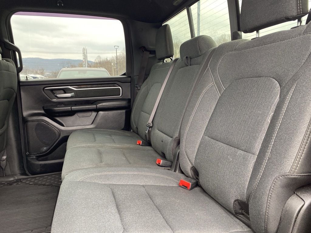 2020 RAM 1500 Big Horn Crew Cab 4x4 5'7' Box