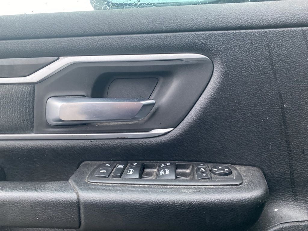 2021 RAM 1500 Big Horn Crew Cab 4x4 5'7' Box