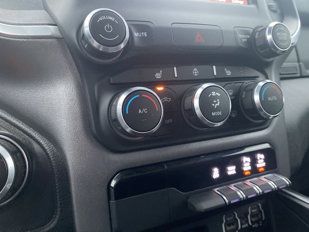 2021 RAM 1500 Big Horn Crew Cab 4x4 5'7' Box