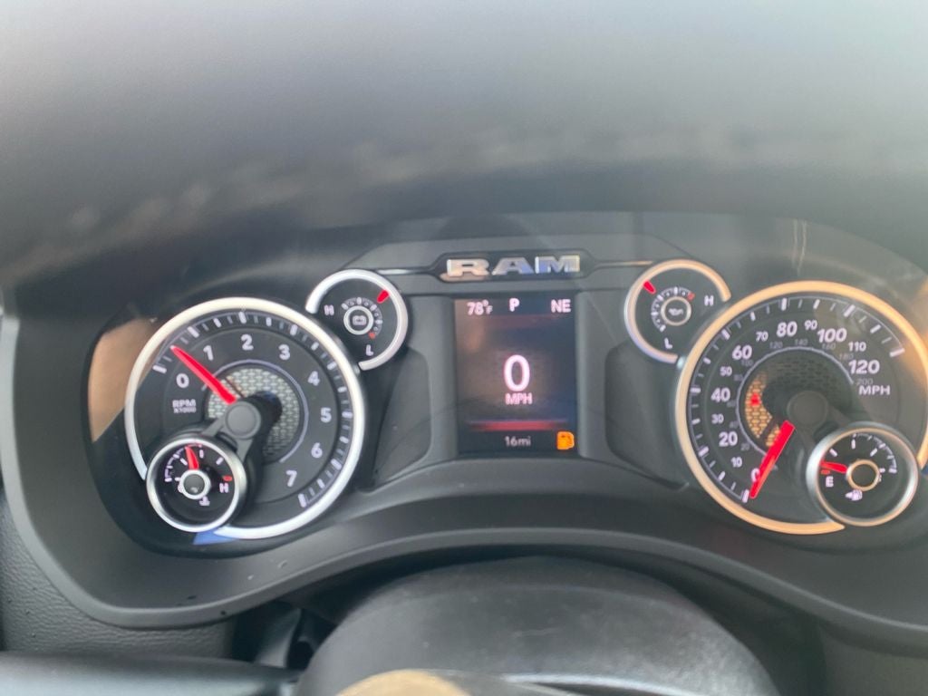 2027 RAM 1500 Big Horn/Lone Star