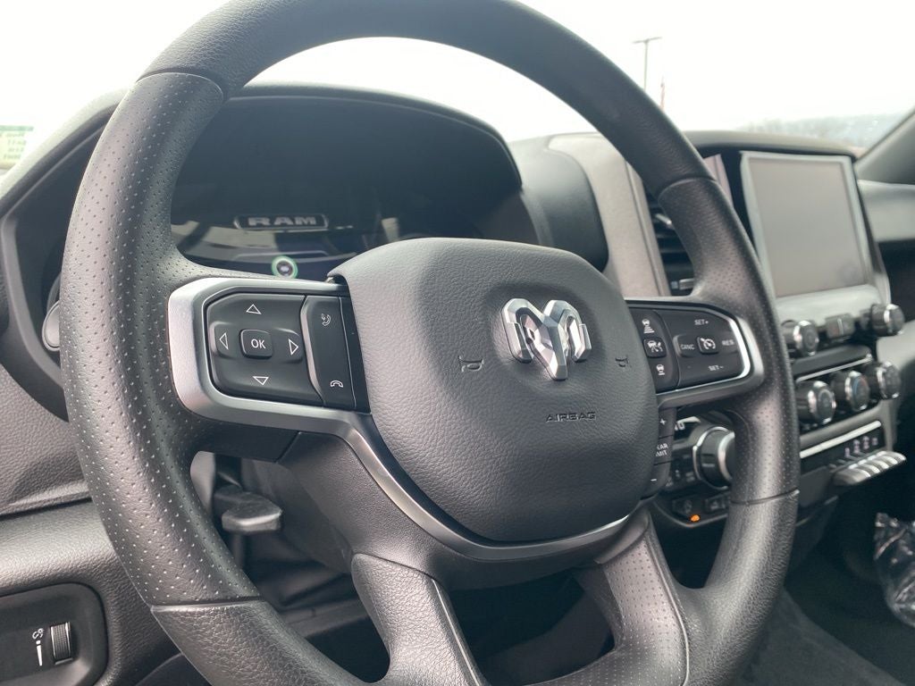 2026 RAM 1500 RAM 1500 WARLOCK CREW CAB 4X4 5'7' BOX