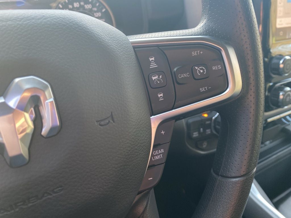 2026 RAM 1500 RAM 1500 EXPRESS CREW CAB 4X4 5'7' BOX