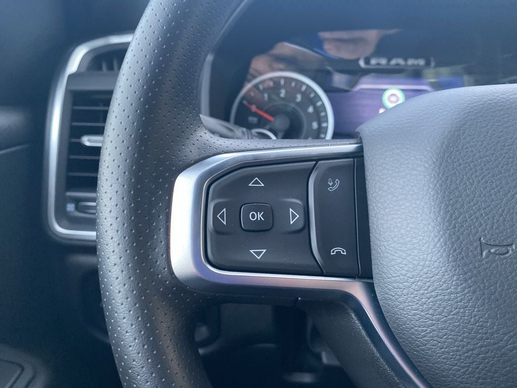 2026 RAM 1500 RAM 1500 EXPRESS CREW CAB 4X4 5'7' BOX