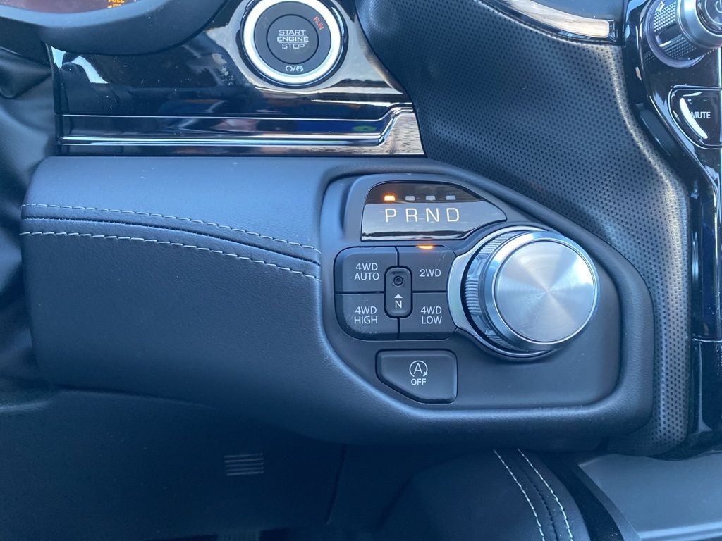 2026 RAM 1500 RAM 1500 LIMITED CREW CAB 4X4 5'7' BOX