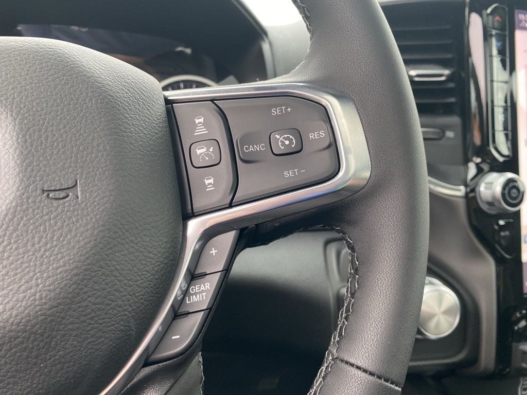 2026 RAM 1500 RAM 1500 LARAMIE CREW CAB 4X4 5'7' BOX