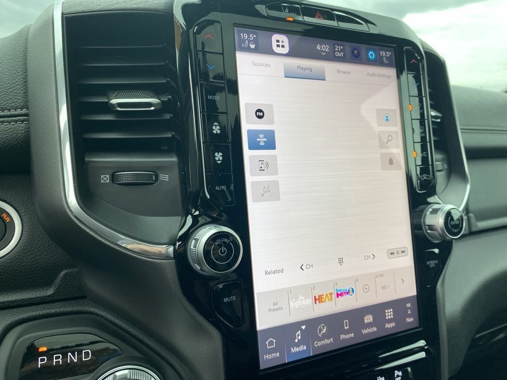 2026 RAM 1500 RAM 1500 LARAMIE CREW CAB 4X4 5'7' BOX