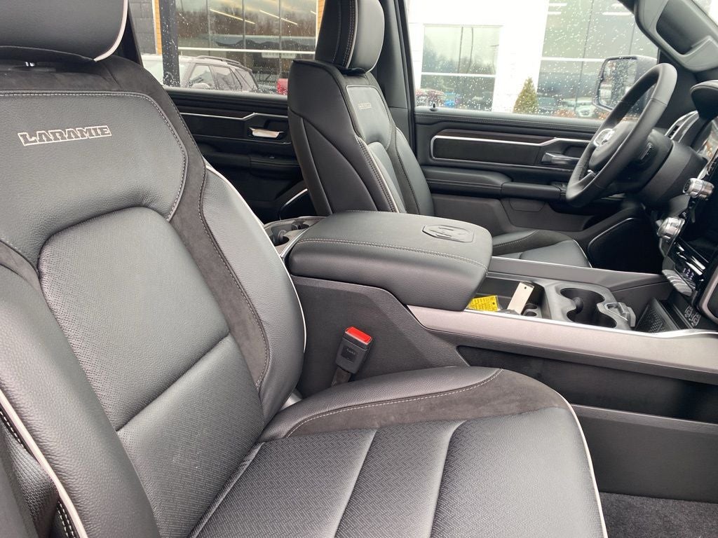 2026 RAM 1500 RAM 1500 LARAMIE CREW CAB 4X4 5'7' BOX