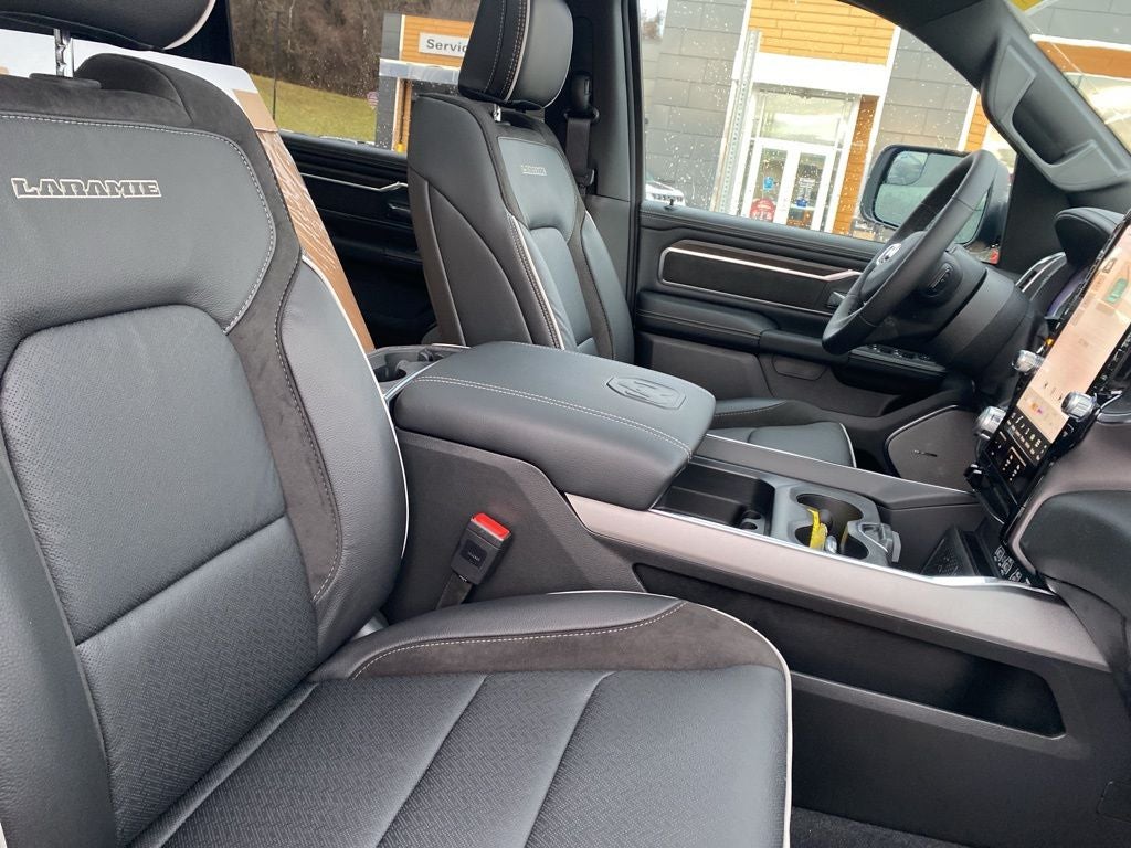 2026 RAM 1500 RAM 1500 LARAMIE CREW CAB 4X4 5'7' BOX