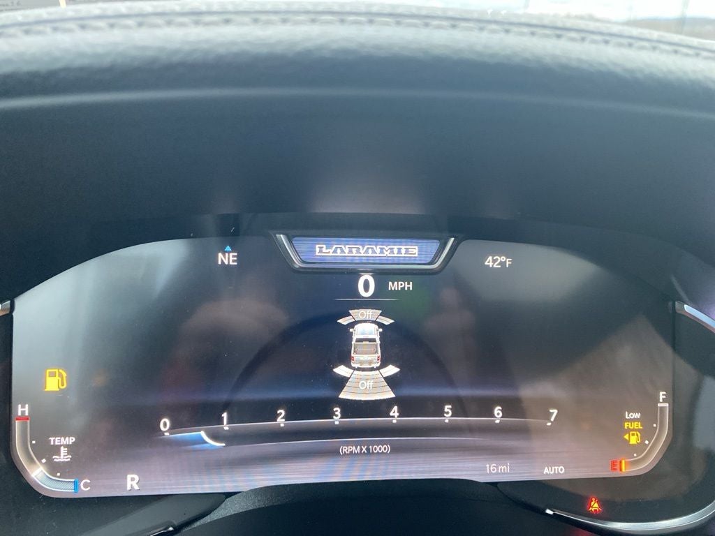 2026 RAM 1500 RAM 1500 LARAMIE CREW CAB 4X4 5'7' BOX