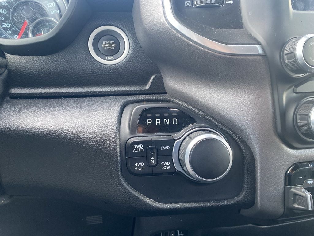 2021 RAM 1500 Big Horn Crew Cab 4x4 6'4' Box