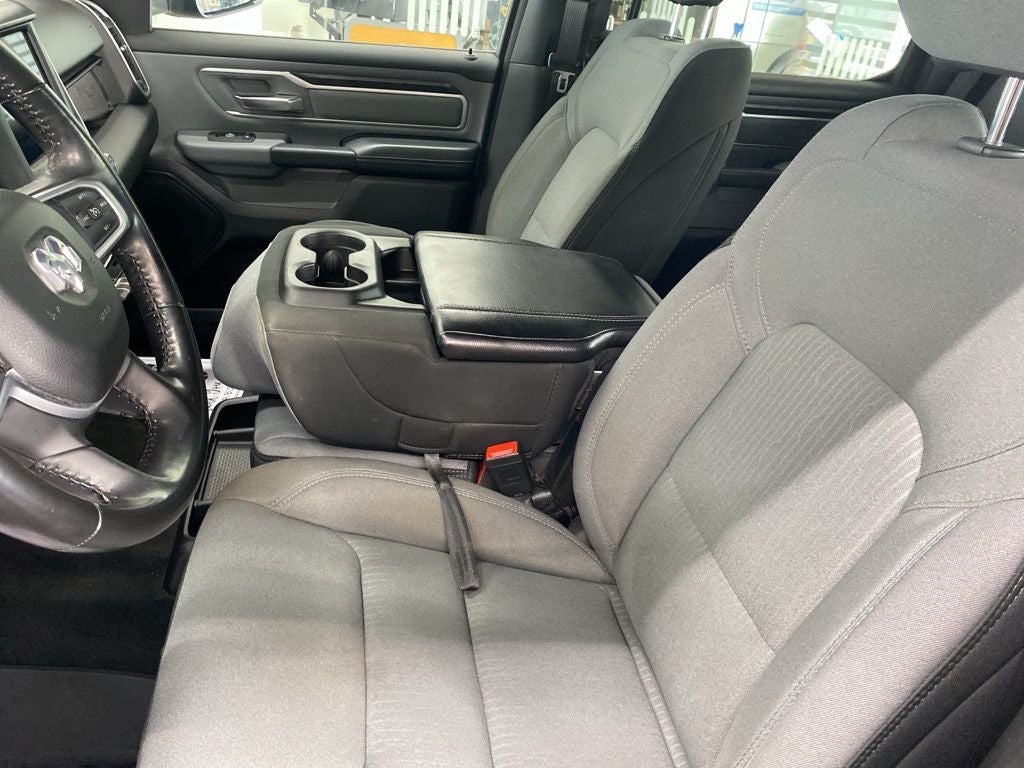 2021 RAM 1500 Big Horn Crew Cab 4x4 6'4' Box