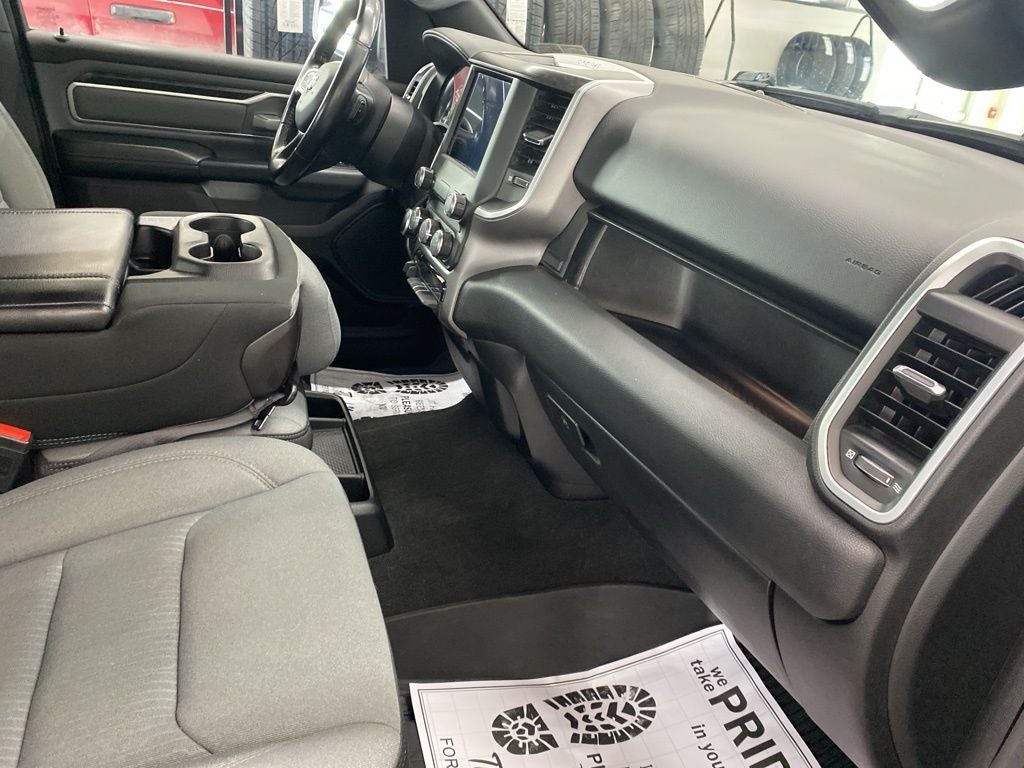 2021 RAM 1500 Big Horn Crew Cab 4x4 6'4' Box