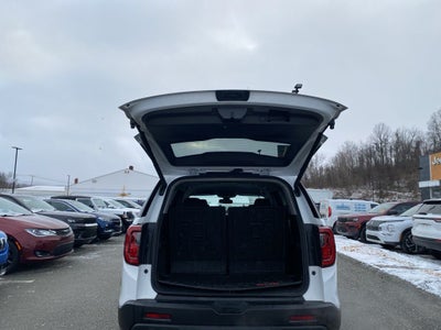 2023 GMC Acadia AWD SLT