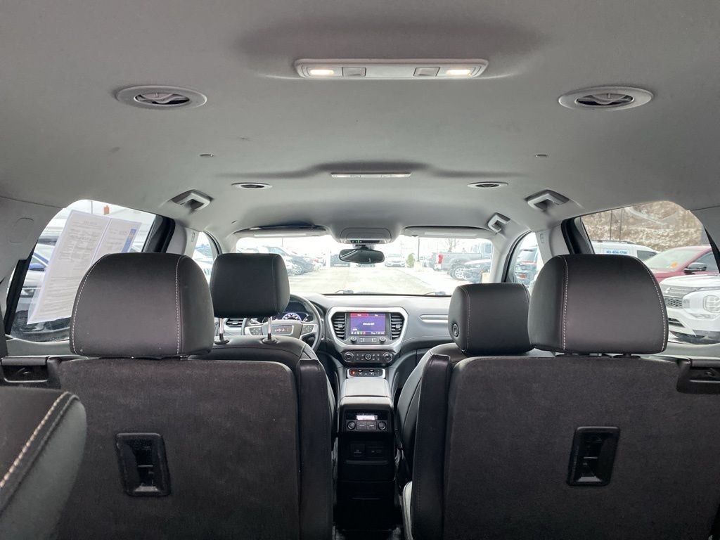 2023 GMC Acadia AWD SLT