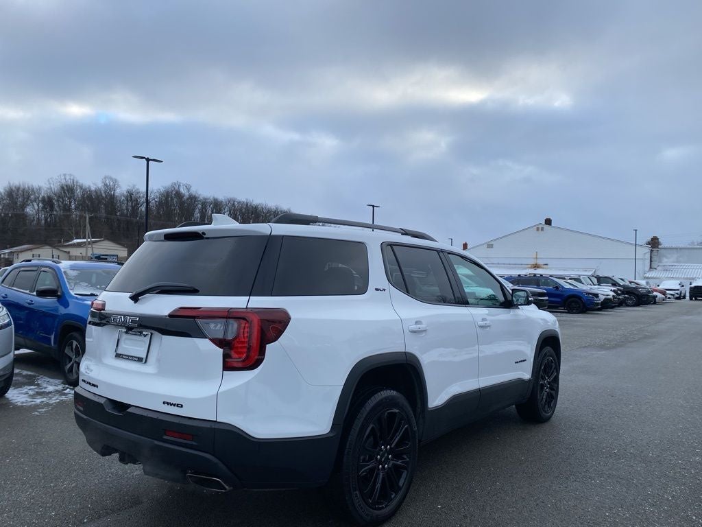 2023 GMC Acadia AWD SLT